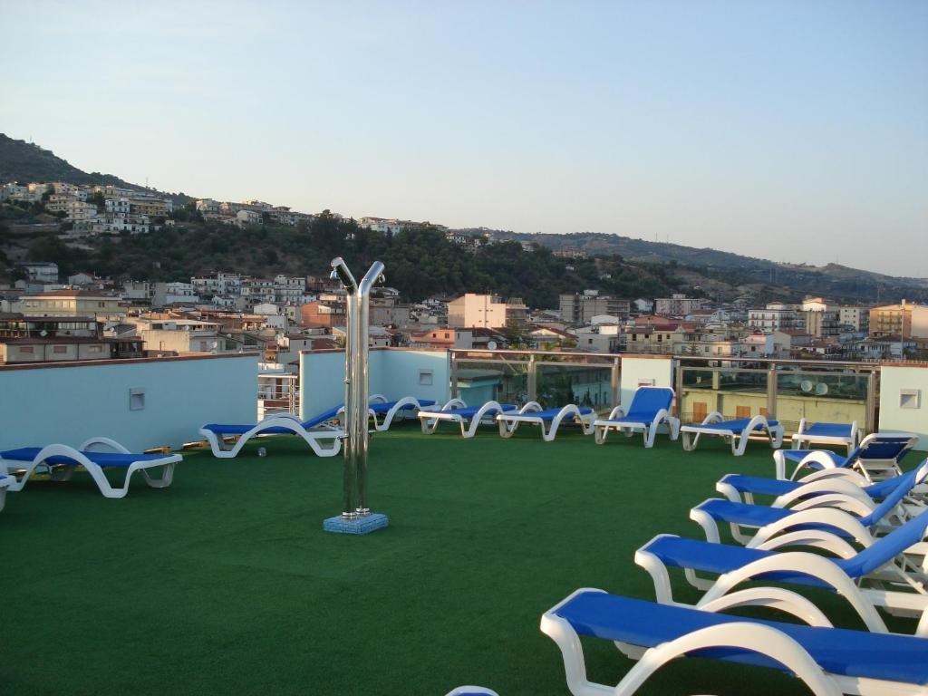 Miramare Palace Hotel Требизаче Екстериор снимка