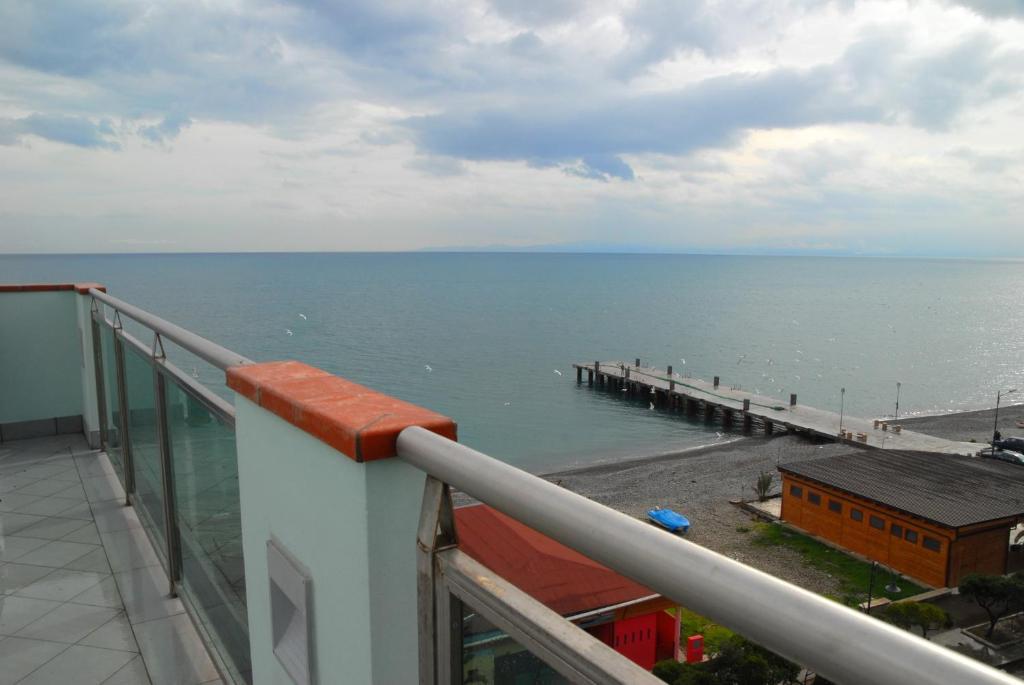 Miramare Palace Hotel Требизаче Екстериор снимка