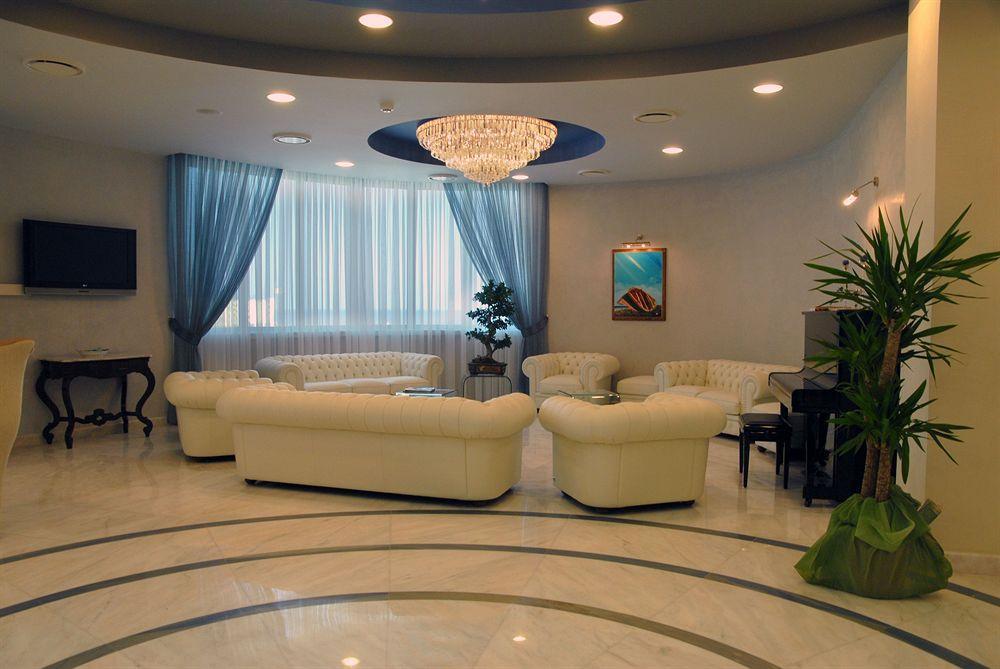 Miramare Palace Hotel Требизаче Екстериор снимка